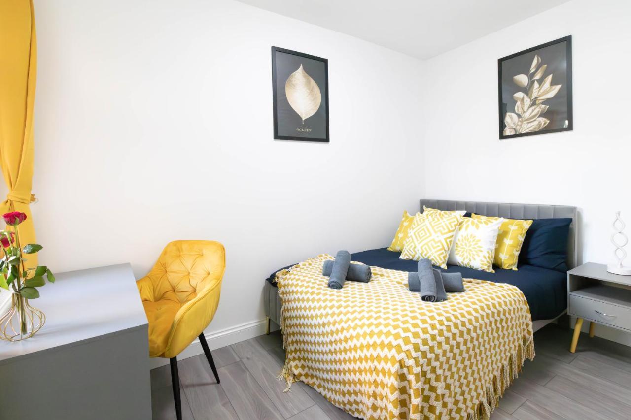 Open Mind Property - 6 Luxury Bedrooms With Free Parking Portsmouth Exterior foto