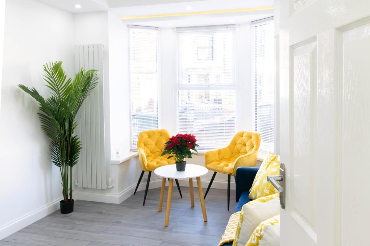 Open Mind Property - 6 Luxury Bedrooms With Free Parking Portsmouth Exterior foto