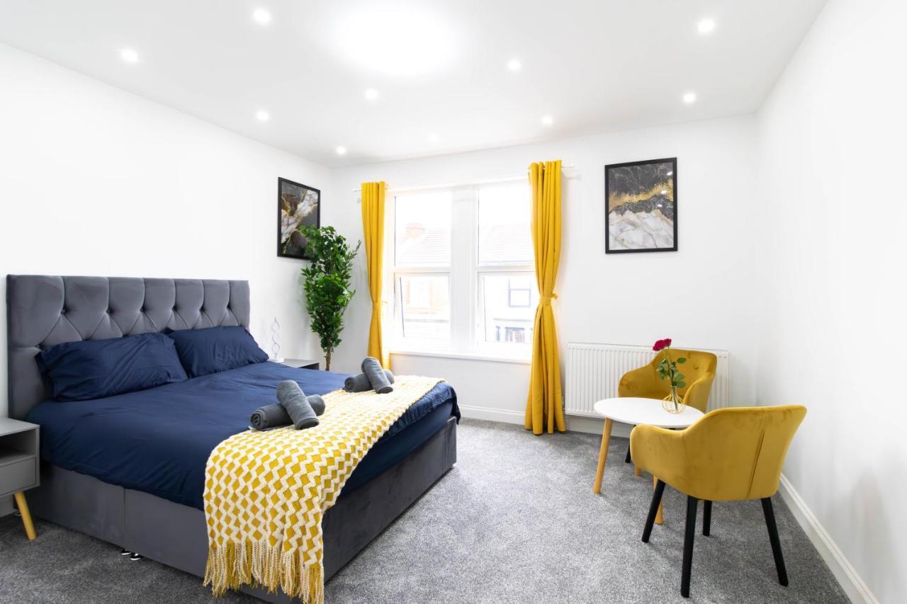 Open Mind Property - 6 Luxury Bedrooms With Free Parking Portsmouth Exterior foto